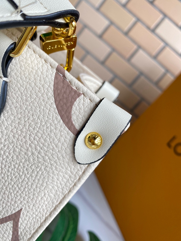 ルイヴィトンバッグ素材ディテール